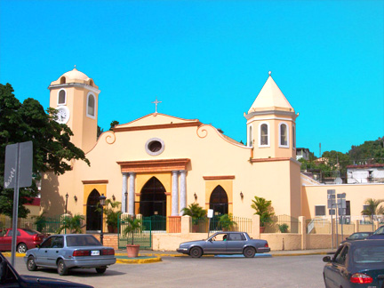 Aguadilla_Cathedral_San_Carlos