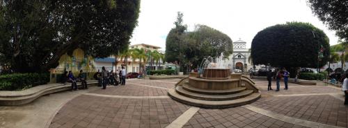 Panorama_of_Central_Plaza_of_Guaynabo,_Puerto_Rico