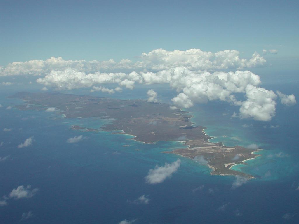 Vieques_from_air